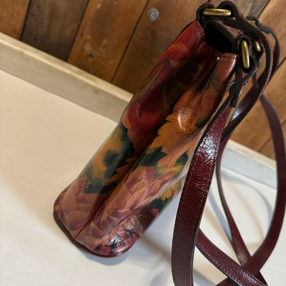 Floral Larone Patricia Nash Purse - Picture 10 of 15